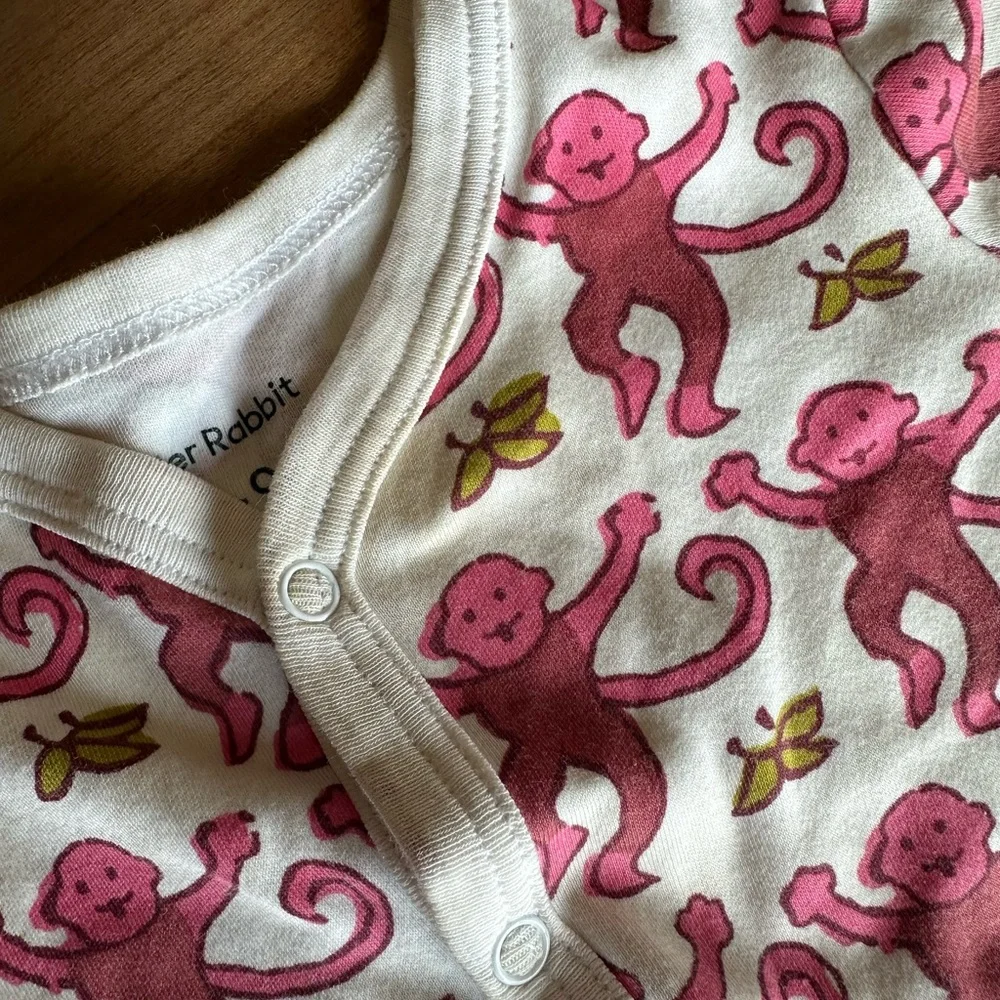 Roller Rabbit 6-9mo Pajamas - Picture 6 of 7